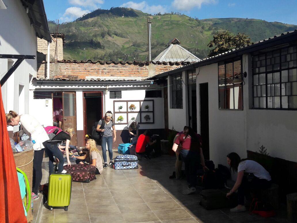 The Backpacker Hostal Ibarra Exteriör bild